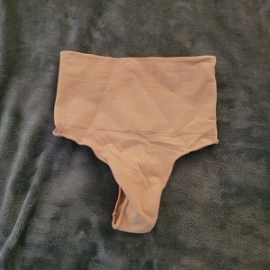 Skims Khaki/Nude Stomach Shapewear